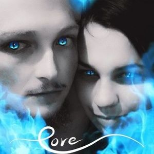 Meet your Posher, Lyra